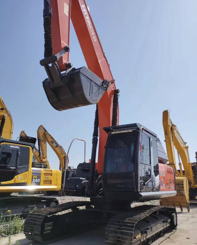 Hitachi ZX 240  - Ekskavator perayap: gambar 1 Hitachi ZX 240  - Ekskavator perayap: gambar 1