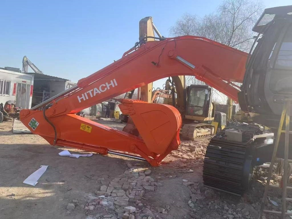 Hitachi ZX 350 - Ekskavator perayap: gambar 3 Hitachi ZX 350 - Ekskavator perayap: gambar 3