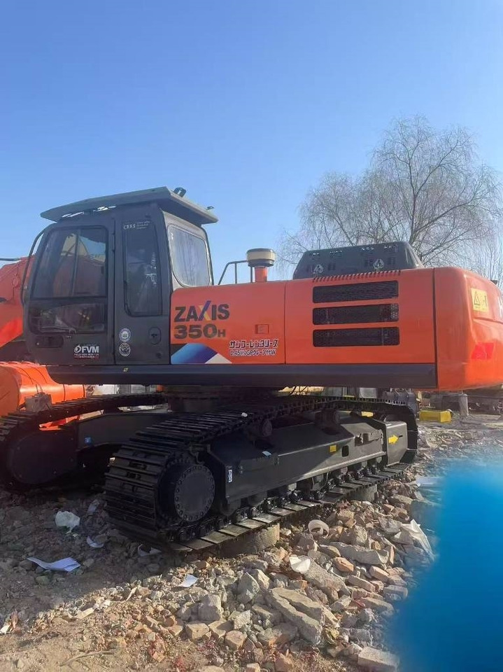 Hitachi ZX 350 - Ekskavator perayap: gambar 4 Hitachi ZX 350 - Ekskavator perayap: gambar 4
