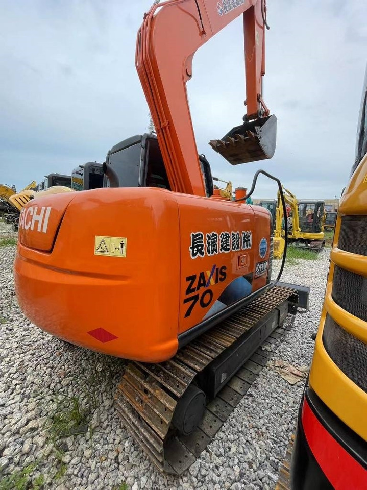 Hitachi ZX 70  - Ekskavator mini: gambar 2 Hitachi ZX 70  - Ekskavator mini: gambar 2
