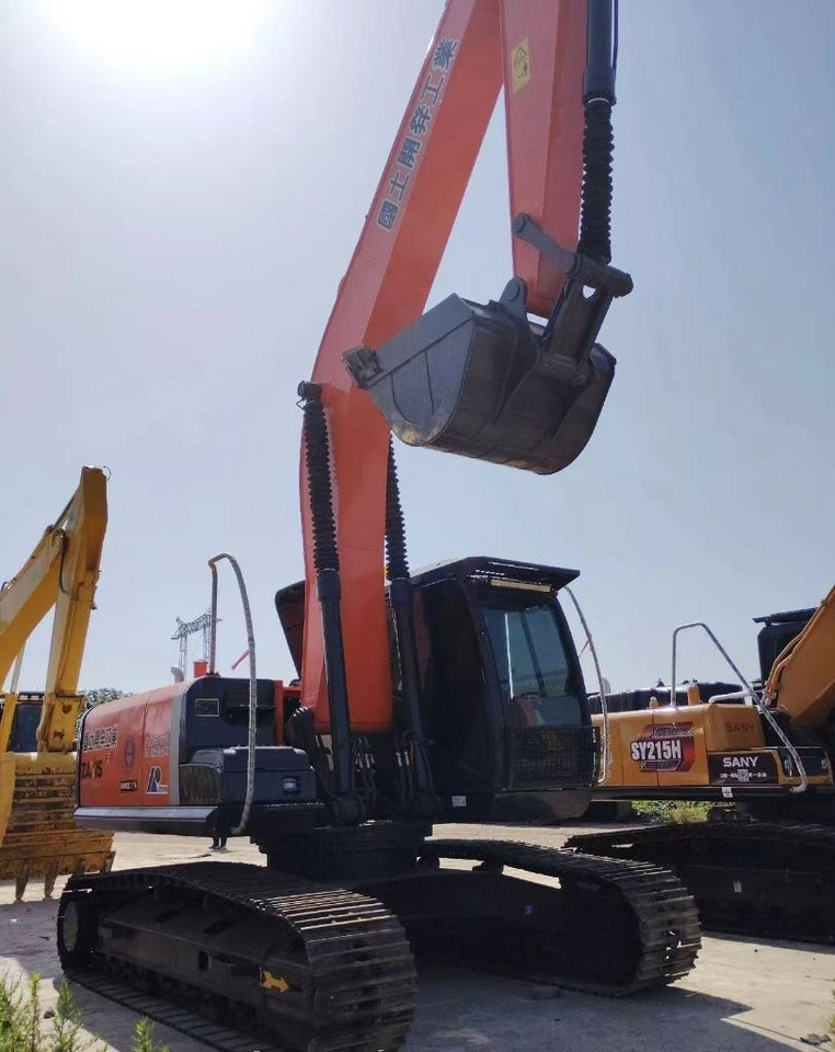 Hitachi Zaxis 240 LC - Ekskavator perayap: gambar 1 Hitachi Zaxis 240 LC - Ekskavator perayap: gambar 1