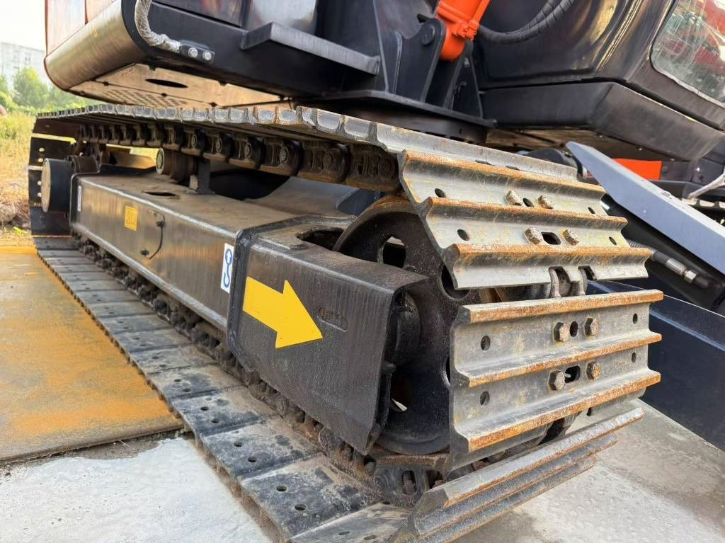 Hitachi Zaxis 70 - Ekskavator perayap: gambar 4 Hitachi Zaxis 70 - Ekskavator perayap: gambar 4