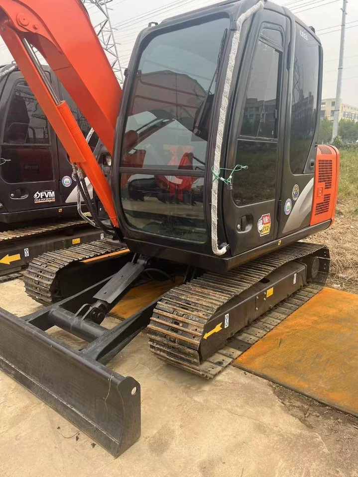Hitachi zaxis60 - Ekskavator perayap: gambar 1 Hitachi zaxis60 - Ekskavator perayap: gambar 1