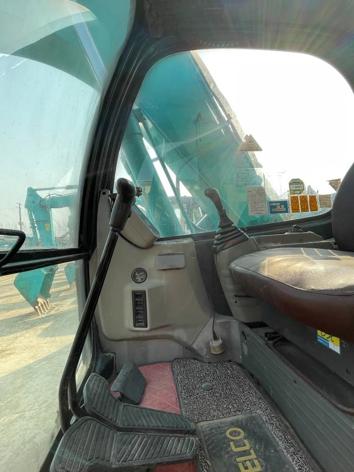 Kobelco SK 135 SR LC - Ekskavator perayap: gambar 2 Kobelco SK 135 SR LC - Ekskavator perayap: gambar 2
