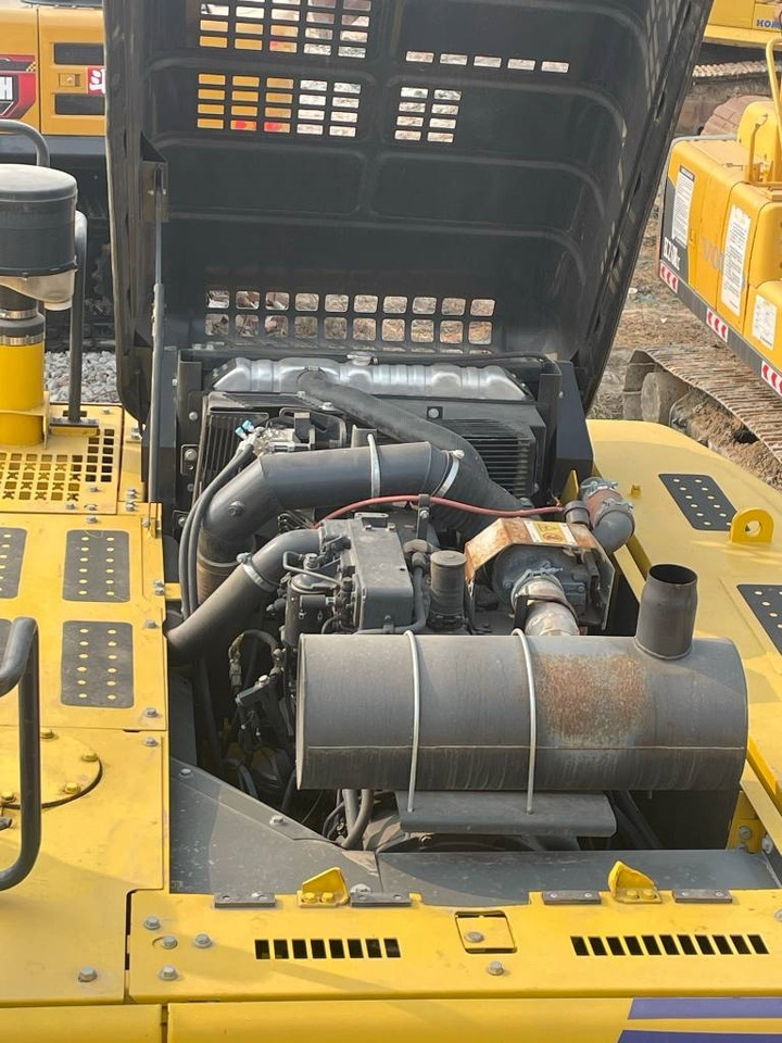 Komatsu 350 - Ekskavator perayap: gambar 5 Komatsu 350 - Ekskavator perayap: gambar 5