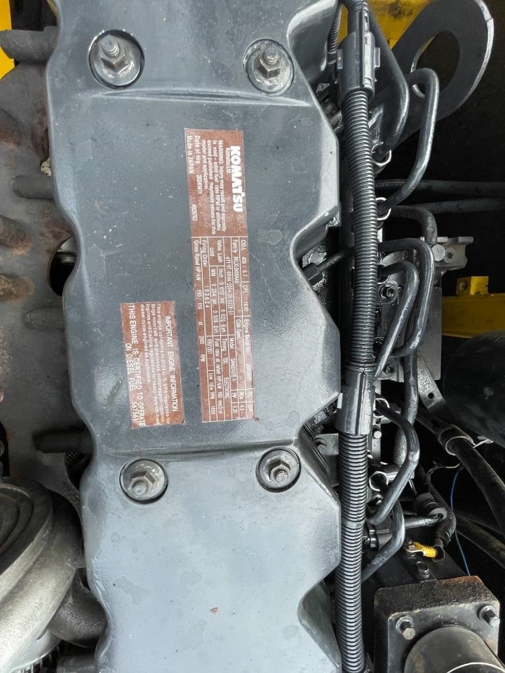 Ekskavator perayap Komatsu PC 200-8: gambar 18