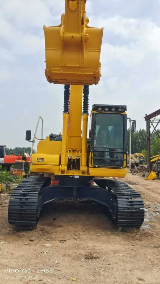 Komatsu PC 220-7 - Ekskavator perayap: gambar 4 Komatsu PC 220-7 - Ekskavator perayap: gambar 4