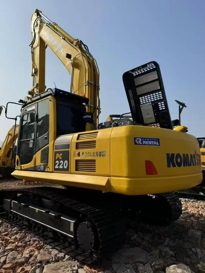 Komatsu PC 220 - Ekskavator perayap: gambar 5 Komatsu PC 220 - Ekskavator perayap: gambar 5