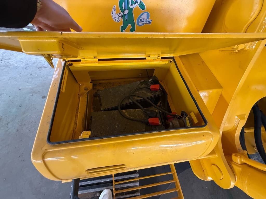 Komatsu PC 350 - Ekskavator perayap: gambar 3 Komatsu PC 350 - Ekskavator perayap: gambar 3