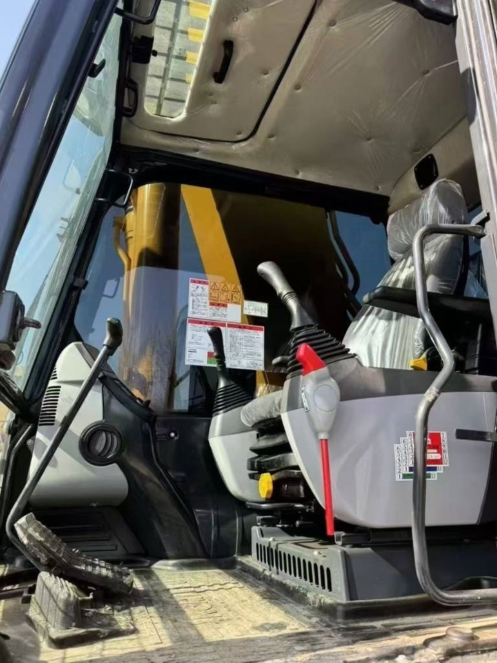 Komatsu PC 400-8 - Ekskavator perayap: gambar 5 Komatsu PC 400-8 - Ekskavator perayap: gambar 5