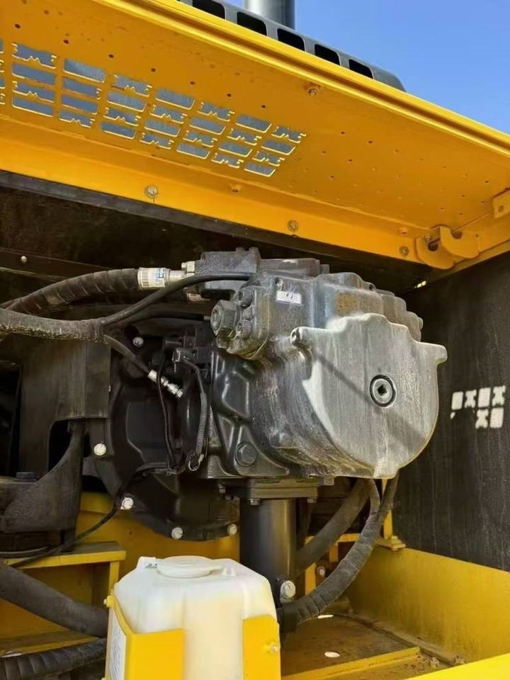 Komatsu PC 400 - Ekskavator perayap: gambar 5 Komatsu PC 400 - Ekskavator perayap: gambar 5