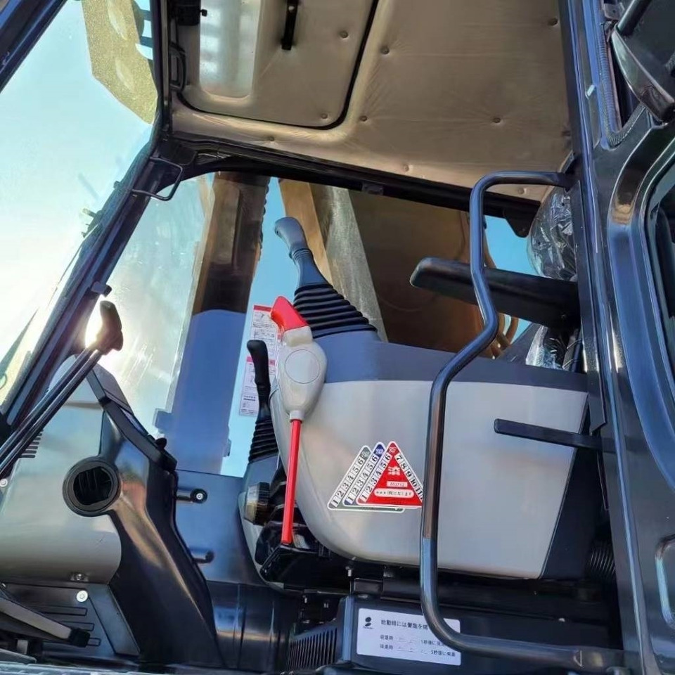 Komatsu PC 450 - Ekskavator perayap: gambar 2 Komatsu PC 450 - Ekskavator perayap: gambar 2