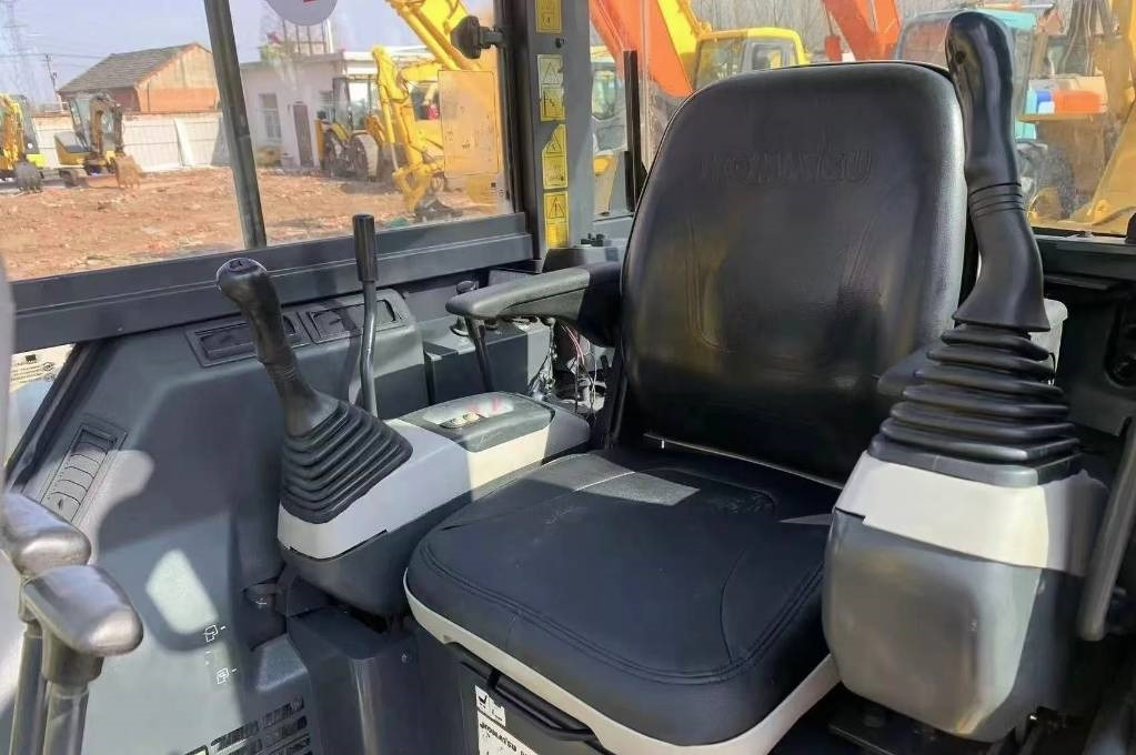 Ekskavator mini Komatsu PC 55: gambar 8