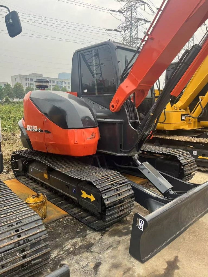 Kubota 183 - Ekskavator perayap: gambar 3 Kubota 183 - Ekskavator perayap: gambar 3