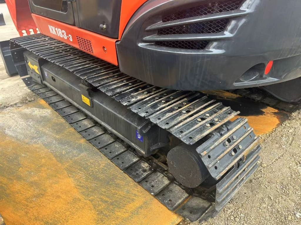 Kubota KX 183 - Ekskavator perayap: gambar 5 Kubota KX 183 - Ekskavator perayap: gambar 5