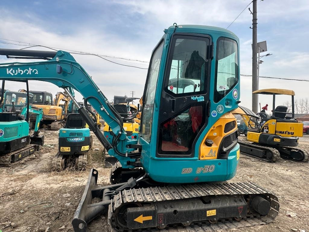 Kubota U 30 - Ekskavator mini: gambar 3 Kubota U 30 - Ekskavator mini: gambar 3