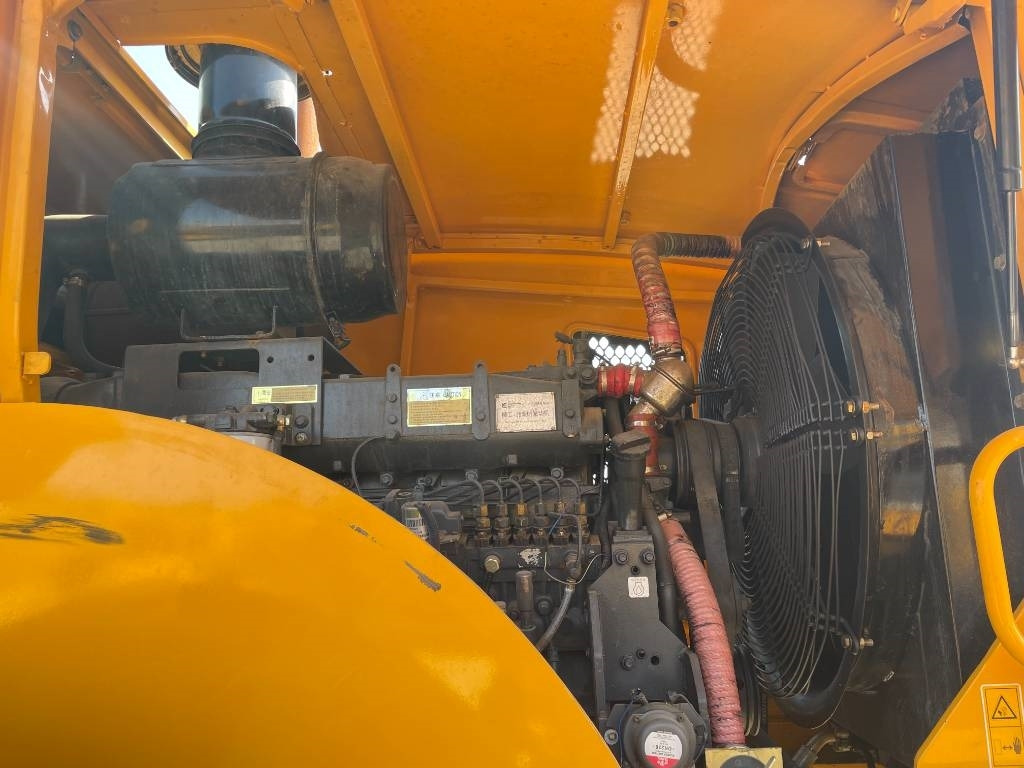 Liugong 856 H - Ekskavator perayap: gambar 4 Liugong 856 H - Ekskavator perayap: gambar 4