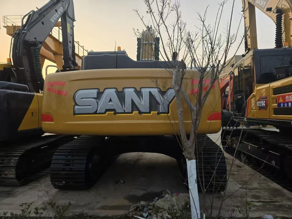 Ekskavator perayap Sany SY 235 C: gambar 7