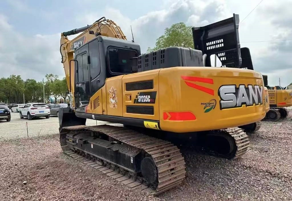 Sany SY 235 - Ekskavator perayap: gambar 4 Sany SY 235 - Ekskavator perayap: gambar 4