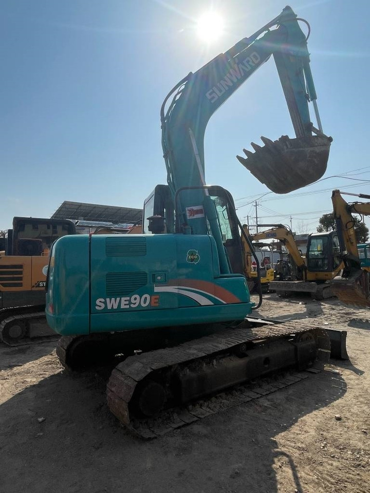 Sunward 90 E - Ekskavator perayap: gambar 1 Sunward 90 E - Ekskavator perayap: gambar 1