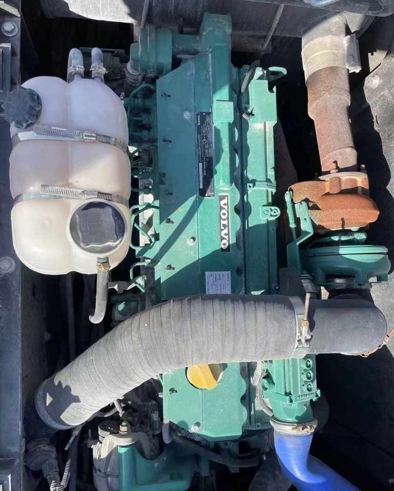 Volvo EC 240 - Ekskavator perayap: gambar 3 Volvo EC 240 - Ekskavator perayap: gambar 3