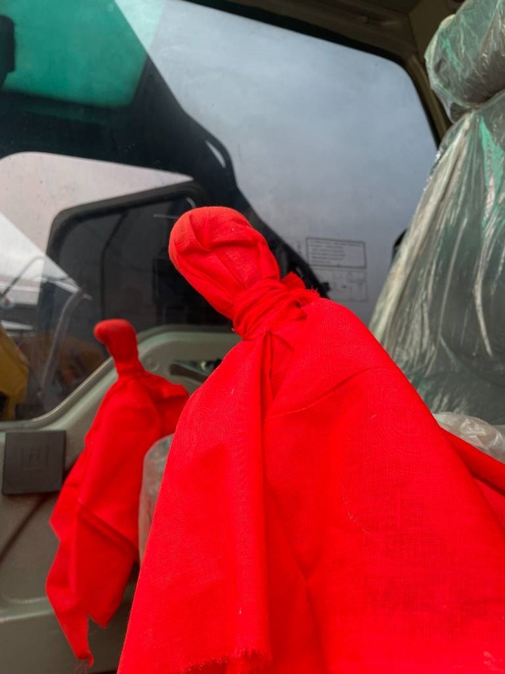 Volvo EC 240 - Ekskavator perayap: gambar 3 Volvo EC 240 - Ekskavator perayap: gambar 3