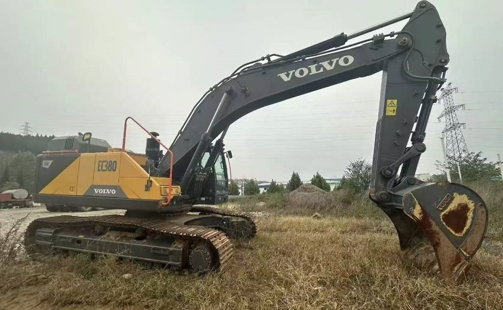 Volvo EC 380 D - Ekskavator perayap: gambar 2 Volvo EC 380 D - Ekskavator perayap: gambar 2