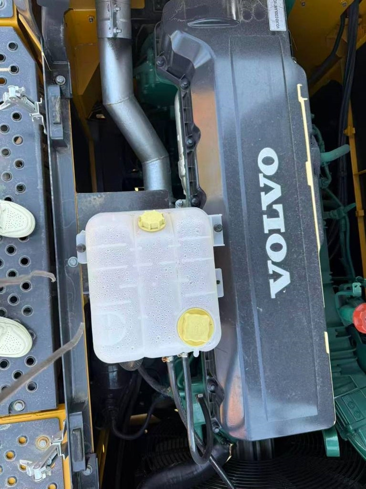 Ekskavator perayap Volvo EC 480: gambar 6