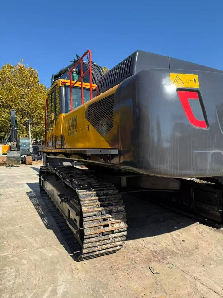 Ekskavator perayap Volvo EC 480: gambar 14