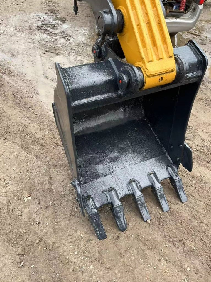 XCMG 60 DA - Ekskavator mini: gambar 4 XCMG 60 DA - Ekskavator mini: gambar 4