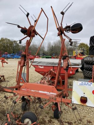 Kuhn GF 6301 MH - Tedder/ Menyapu: gambar 2 Kuhn GF 6301 MH - Tedder/ Menyapu: gambar 2
