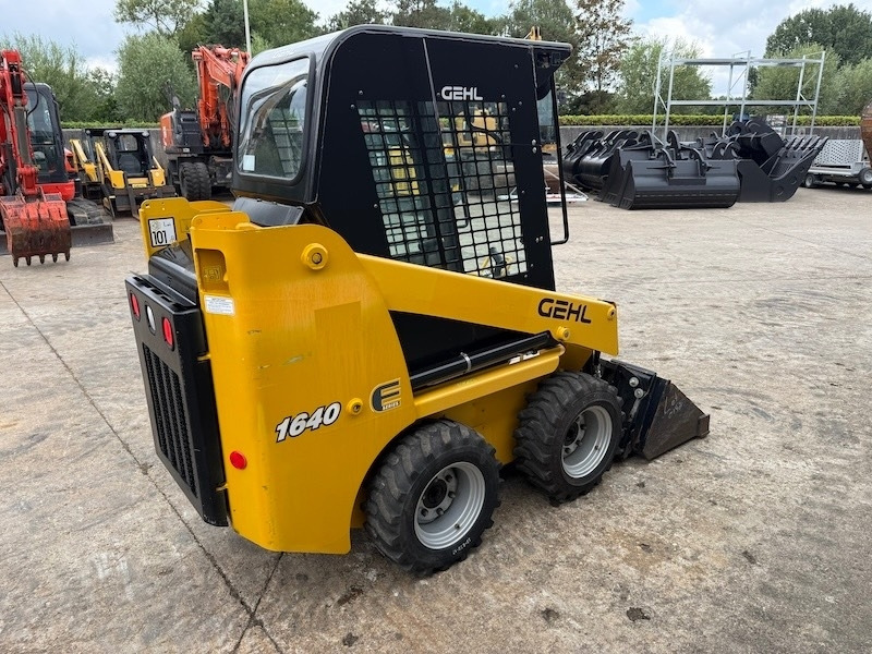 Gehl 1640 - Skid steer: gambar 5 Gehl 1640 - Skid steer: gambar 5