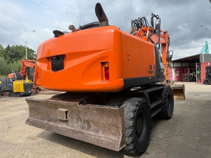 Hitachi ZX 140 W-5 - Ekskavator roda: gambar 4 Hitachi ZX 140 W-5 - Ekskavator roda: gambar 4