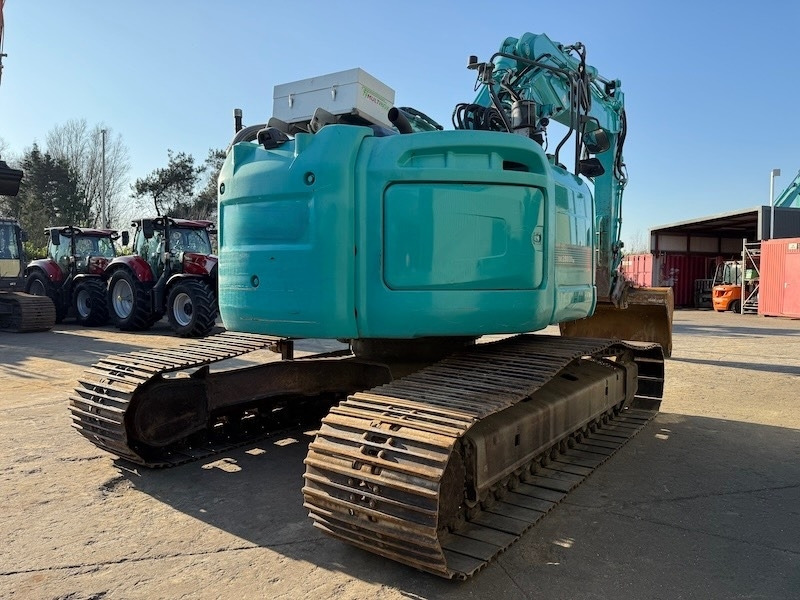 Kobelco SK 260 SR LC-3 - Ekskavator perayap: gambar 4 Kobelco SK 260 SR LC-3 - Ekskavator perayap: gambar 4