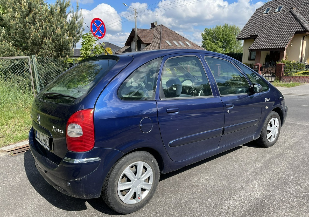 Citroen Xsara Picasso Citroen Xsara Picasso 1.6HDI-110KM Klima tempomat 2006 - Mobil: gambar 3 Citroen Xsara Picasso Citroen Xsara Picasso 1.6HDI-110KM Klima tempomat 2006 - Mobil: gambar 3