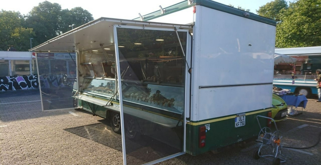 Fiat Ducato Autosklep mięso Gastronomiczny Food Truck Foodtruck sklep bar Borco - Truk penjual: gambar 2 Fiat Ducato Autosklep mięso Gastronomiczny Food Truck Foodtruck sklep bar Borco - Truk penjual: gambar 2