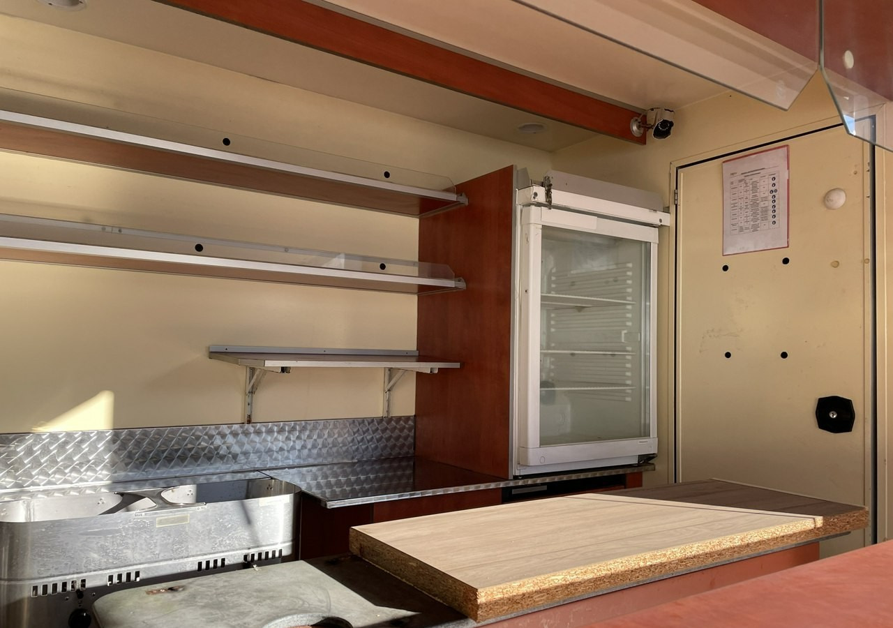 Fiat Ducato Autosklep wędlin Gastronomiczna food truck foodtruck sklep 118tkm 20 - Truk penjual: gambar 3 Fiat Ducato Autosklep wędlin Gastronomiczna food truck foodtruck sklep 118tkm 20 - Truk penjual: gambar 3