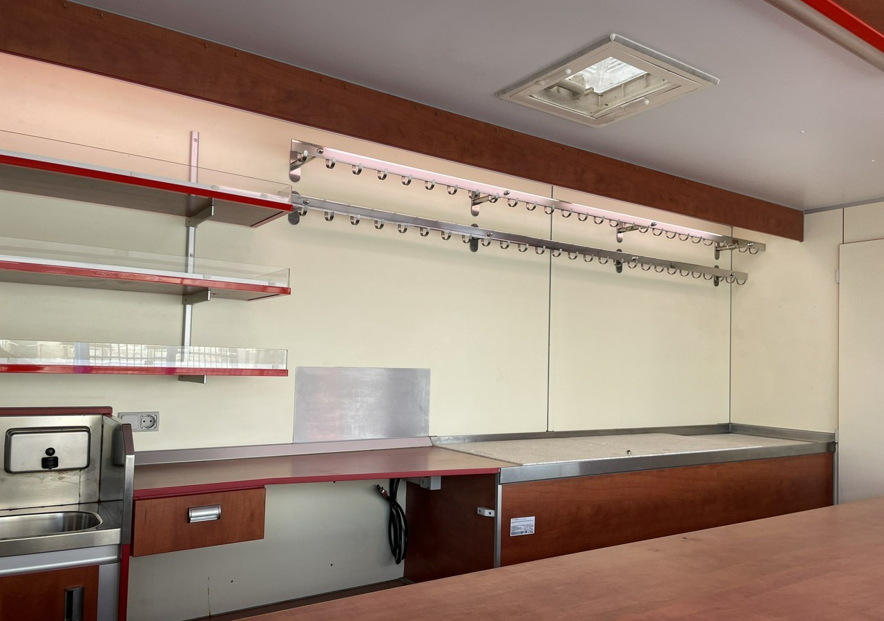 Fiat Ducato Autosklep wędlin Gastronomiczny Food Truck Foodtruck Sklep Borco 201 - Truk penjual: gambar 5 Fiat Ducato Autosklep wędlin Gastronomiczny Food Truck Foodtruck Sklep Borco 201 - Truk penjual: gambar 5
