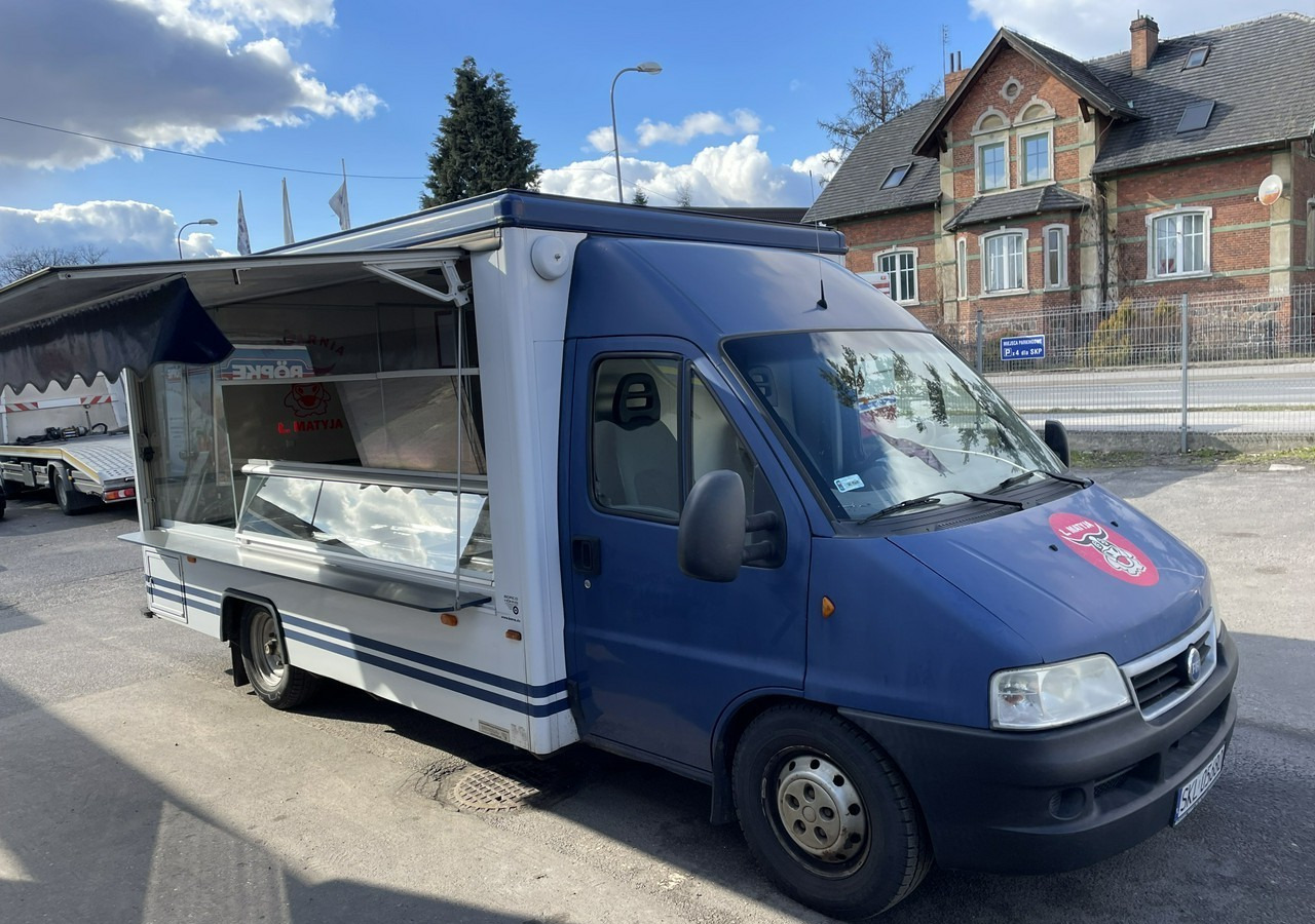 Fiat Ducato Autosklep wędlin Gastronomiczny food truck foodtruck sklep 2006 - Truk penjual: gambar 2 Fiat Ducato Autosklep wędlin Gastronomiczny food truck foodtruck sklep 2006 - Truk penjual: gambar 2