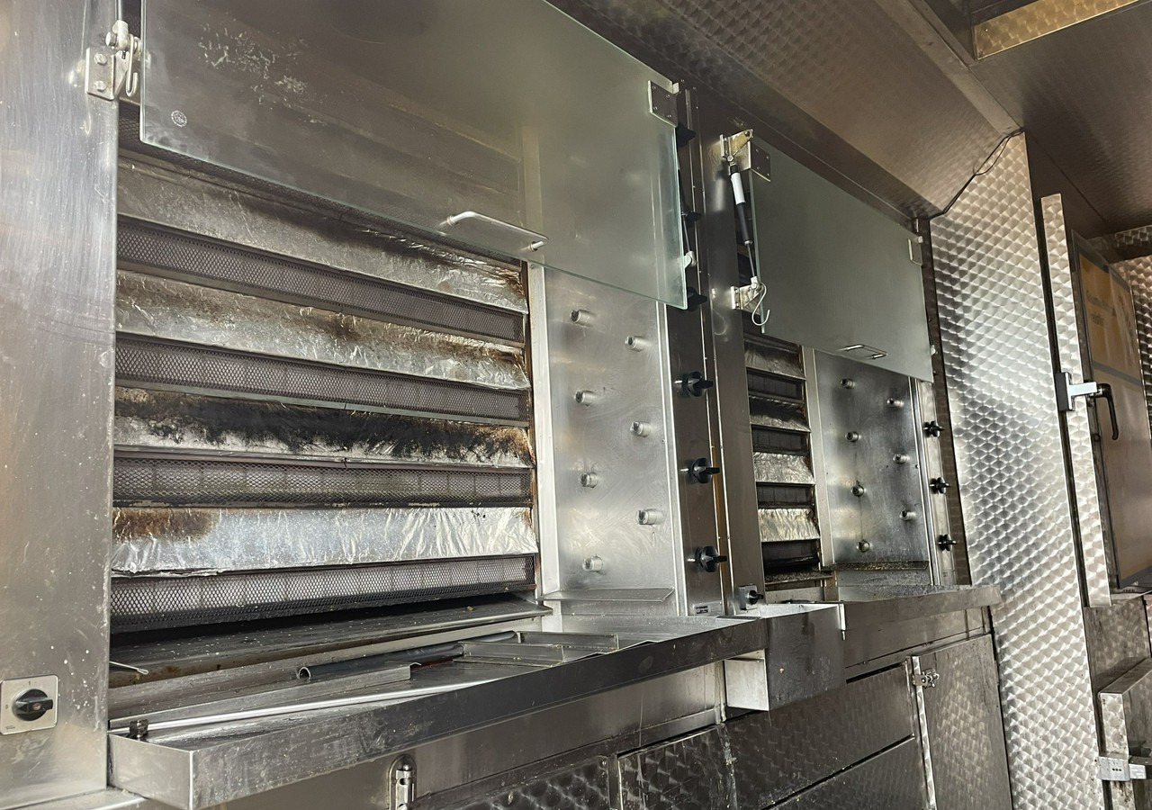 Fiat Ducato Ducato Autogrill Autosklep Foodtruck food truck Gastronomiczny 2018 - Truk penjual: gambar 5 Fiat Ducato Ducato Autogrill Autosklep Foodtruck food truck Gastronomiczny 2018 - Truk penjual: gambar 5
