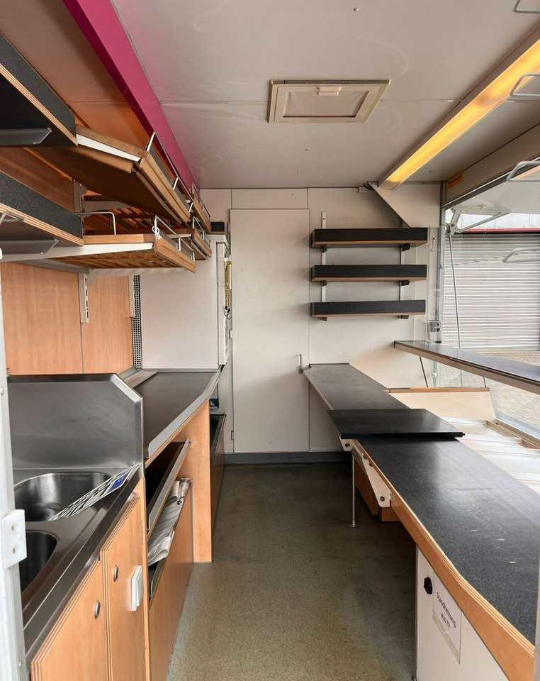 Fiat Ducato Ducato Autosklep Gastronomiczny Food Truck Foodtruck sklep Borco 200 - Truk penjual: gambar 4 Fiat Ducato Ducato Autosklep Gastronomiczny Food Truck Foodtruck sklep Borco 200 - Truk penjual: gambar 4