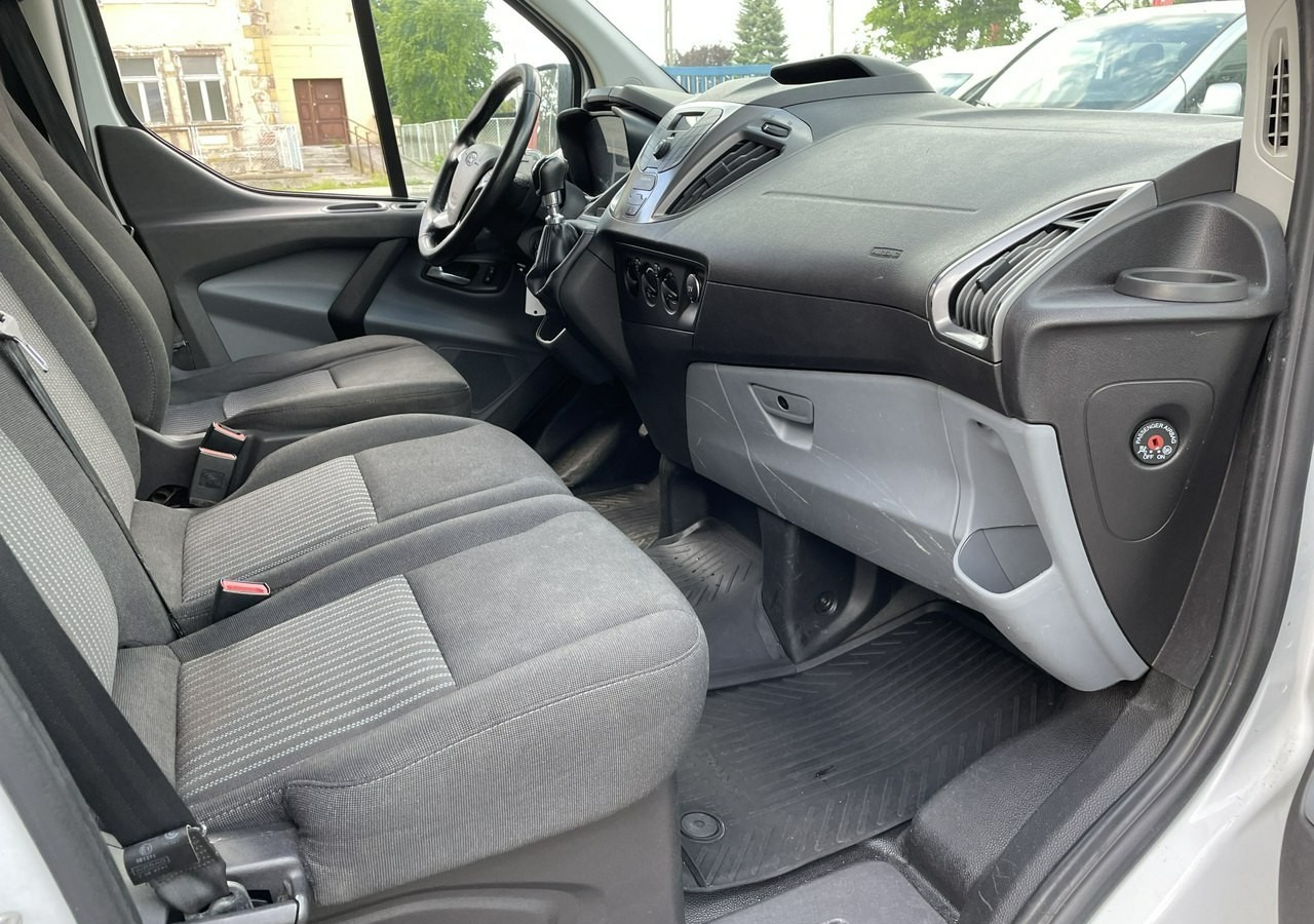 Ford Transit Transit Custom Transit Custom 2.0 Klima 153tkm Model 2018 - Van panel: gambar 4 Ford Transit Transit Custom Transit Custom 2.0 Klima 153tkm Model 2018 - Van panel: gambar 4