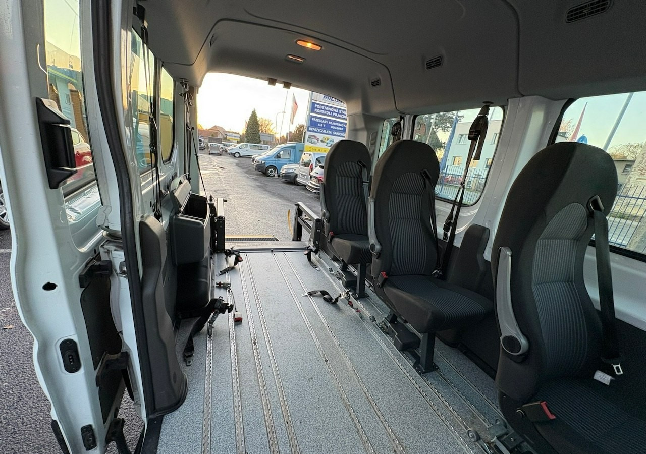 Mobil Ford Transit VIII Transit do przewozu Niepełnosprawnych 3 Wózki inwalida Rrampa 2020: gambar 17 Mobil Ford Transit VIII Transit do przewozu Niepełnosprawnych 3 Wózki inwalida Rrampa 2020: gambar 17