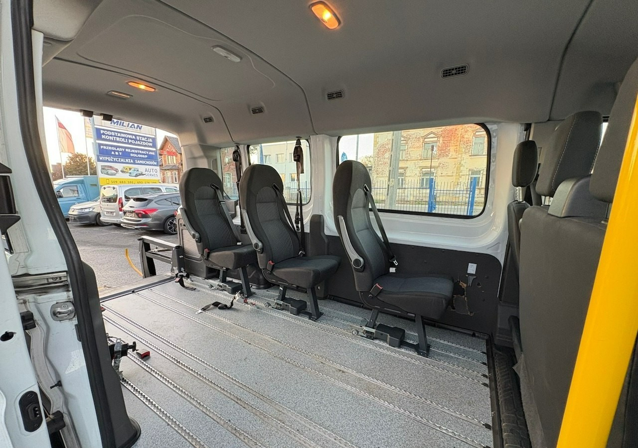 Mobil Ford Transit VIII Transit do przewozu Niepełnosprawnych 3 Wózki inwalida Rrampa 2020: gambar 16 Mobil Ford Transit VIII Transit do przewozu Niepełnosprawnych 3 Wózki inwalida Rrampa 2020: gambar 16