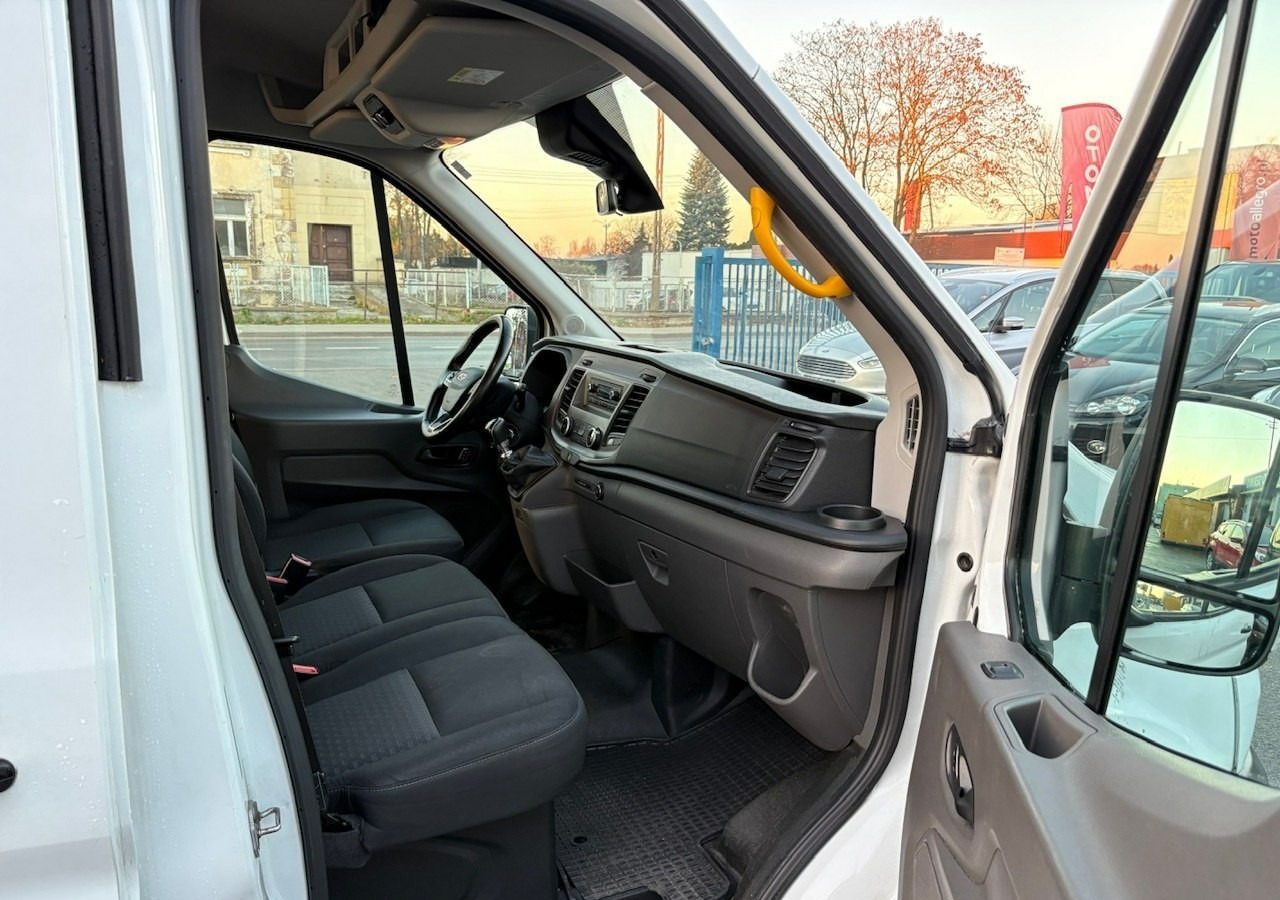 Mobil Ford Transit VIII Transit do przewozu Niepełnosprawnych 3 Wózki inwalida Rrampa 2020: gambar 19 Mobil Ford Transit VIII Transit do przewozu Niepełnosprawnych 3 Wózki inwalida Rrampa 2020: gambar 19