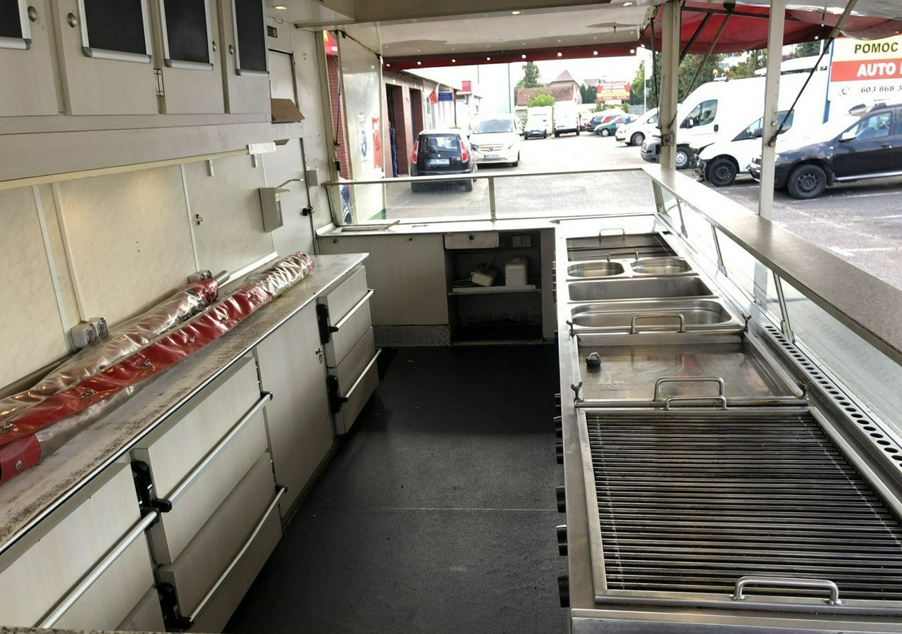 Inna Inny Autosklep Gastronomicznay Foodtruck sklep Food truck Gril imbis Borc - Trailer penjual: gambar 3 Inna Inny Autosklep Gastronomicznay Foodtruck sklep Food truck Gril imbis Borc - Trailer penjual: gambar 3