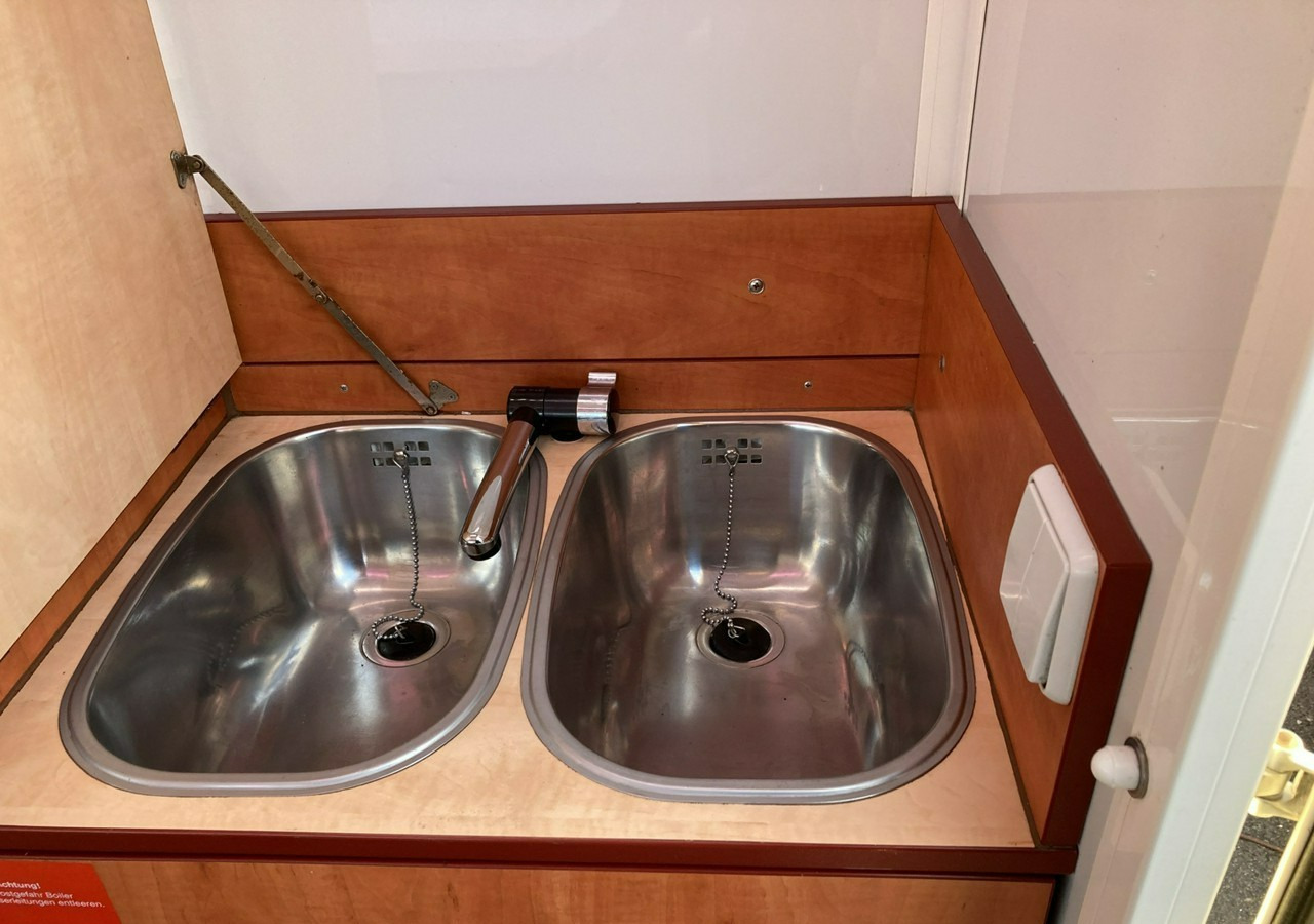 Trailer penjual Inna Inny Autosklep wędlin Gastronomiczna food truck foodtruck sklep 2004: gambar 10