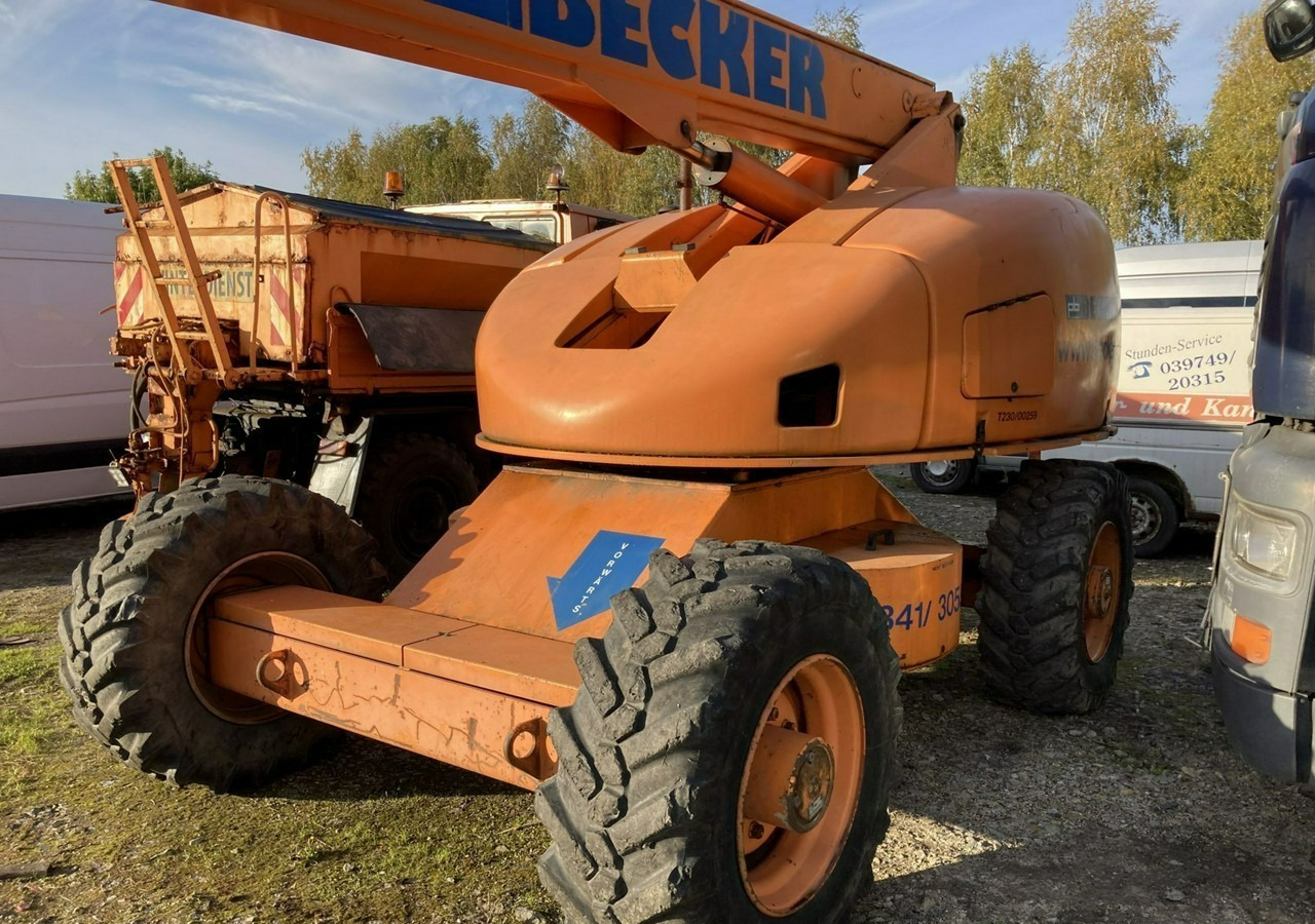Inna Inny Podnośnik koszowy Haulotte H23 zwyżka 4x4 12082 mg 23 metrów - Boom teleskopik: gambar 3 Inna Inny Podnośnik koszowy Haulotte H23 zwyżka 4x4 12082 mg 23 metrów - Boom teleskopik: gambar 3