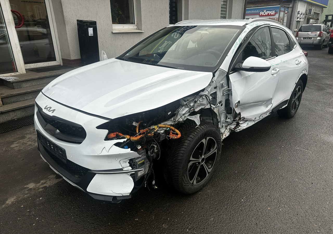 Kia Xceed 1.6 GDI Hybryda Plug-in 50 km na prądzie 2022 - Mobil: gambar 4 Kia Xceed 1.6 GDI Hybryda Plug-in 50 km na prądzie 2022 - Mobil: gambar 4