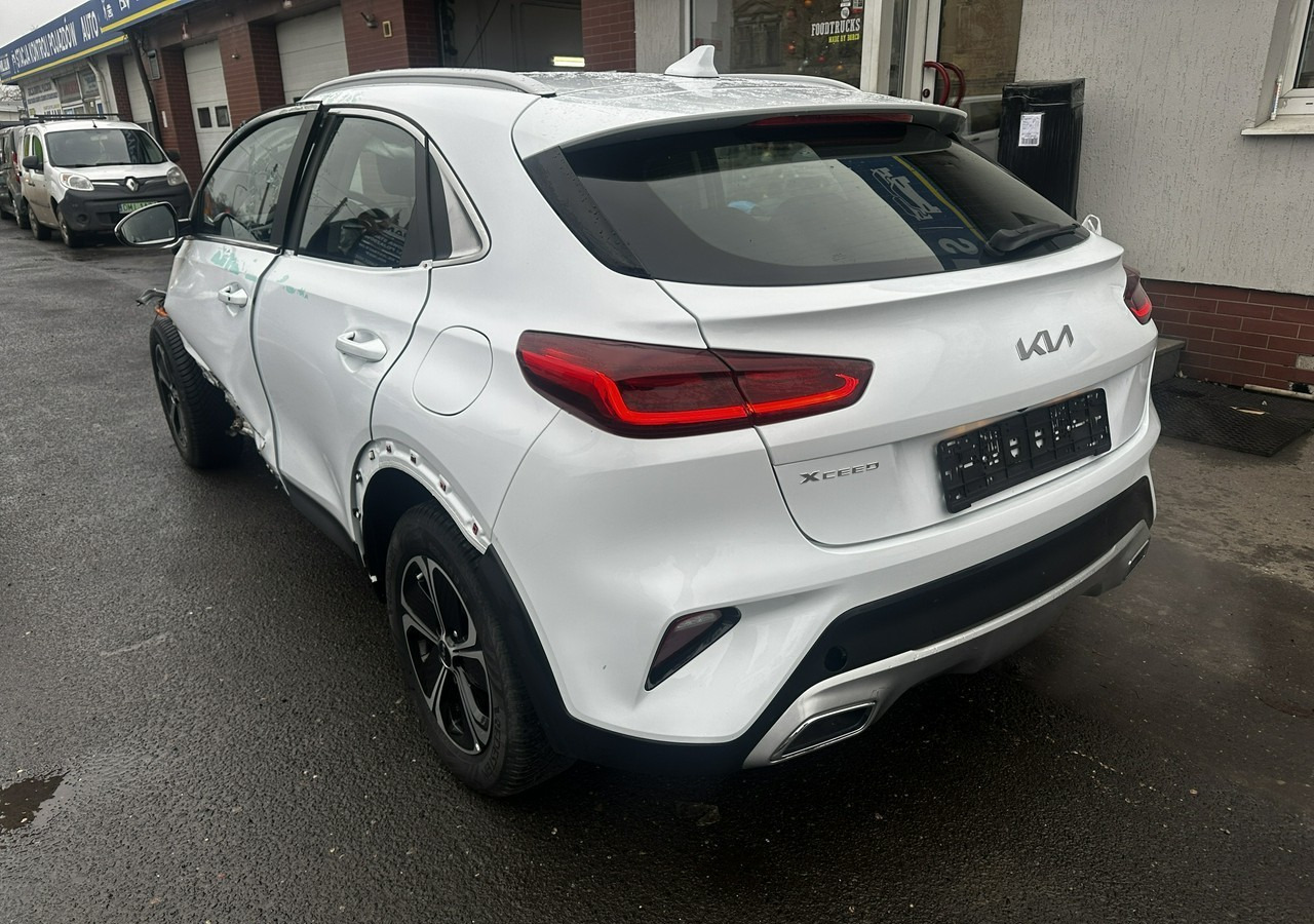 Kia Xceed 1.6 GDI Hybryda Plug-in 50 km na prądzie 2022 - Mobil: gambar 3 Kia Xceed 1.6 GDI Hybryda Plug-in 50 km na prądzie 2022 - Mobil: gambar 3